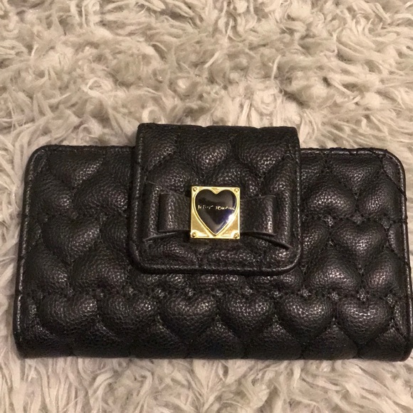 Betsey Johnson Handbags - Betsey Johnson Quilted Heart Wallet
